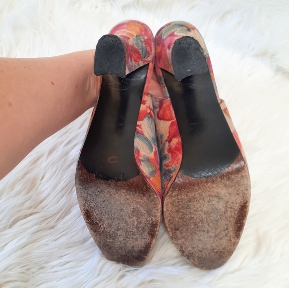 Vintage Stuart Weitzman Floral Sling Back Heels 10 - Picture 8 of 11
